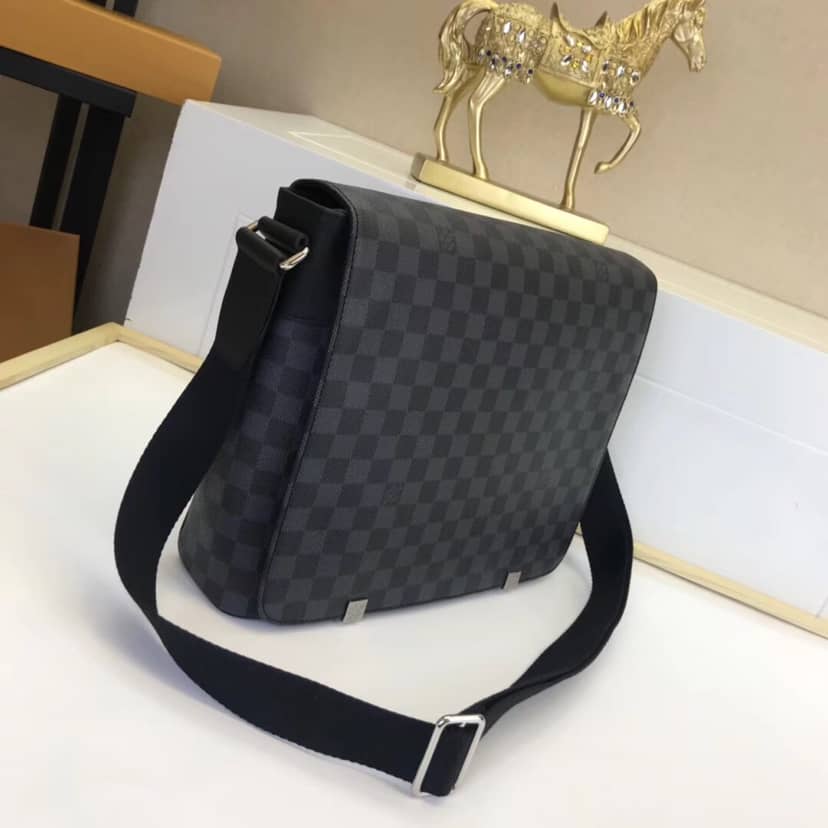 Louis Vuitton Damier Graphite District MM Shoulder Bag Replica N41029