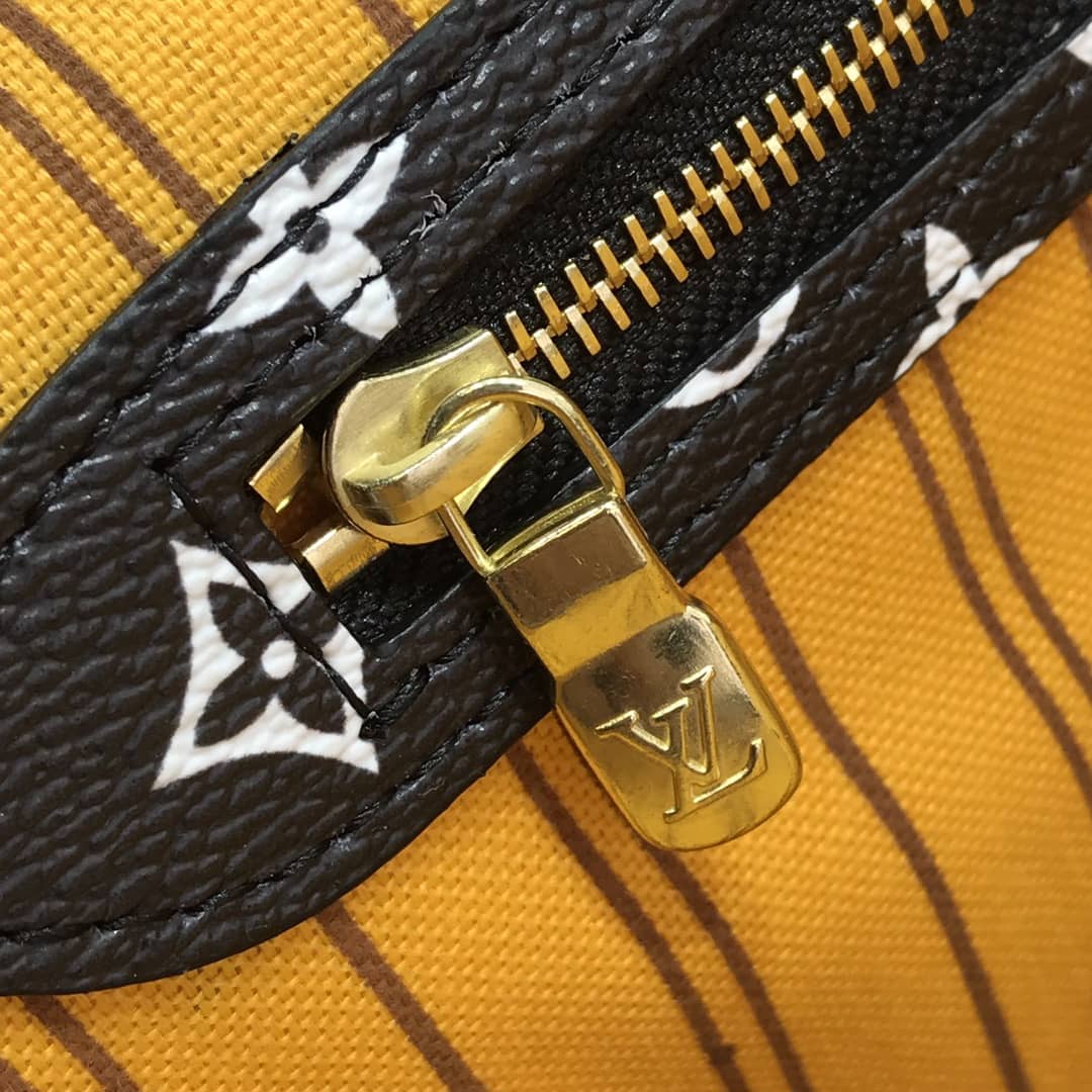 Louis Vuitton Monogram Giant Jungle Neverfull MM Bag Replica Yellow M40995