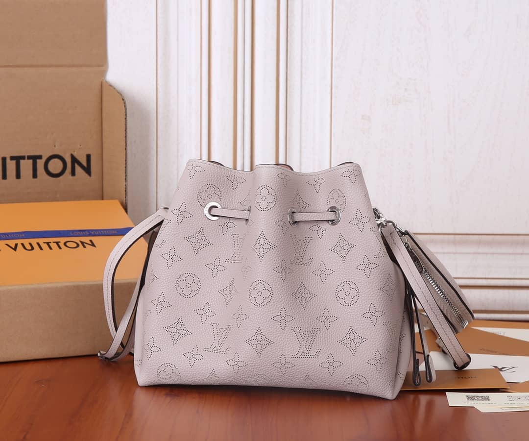 Louis Vuitton Bella Leather Replica Shoulder Bag Beige M57070