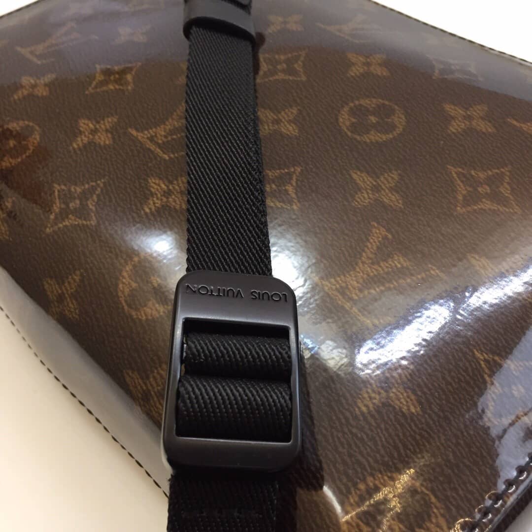 Louis Vuitton PM Monogram Glaze Messenger Bag Replica M43895