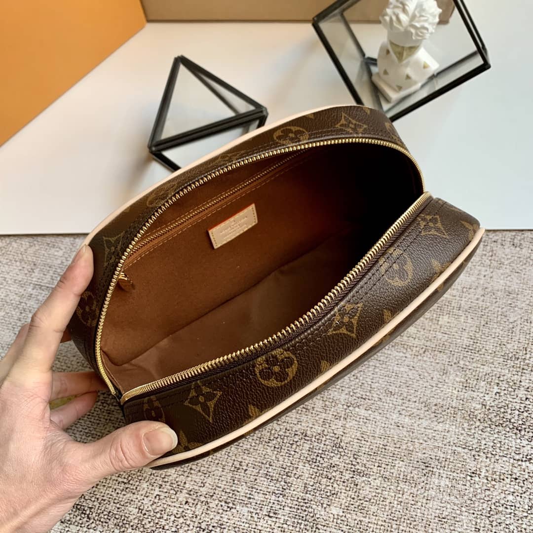 Louis Vuitton Monogram Canvas Toiletry Bag Replica M47527