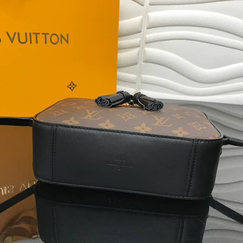 Louis Vuitton Saintonge Monogram Canvas Replica Shoulder Bag Black M43557