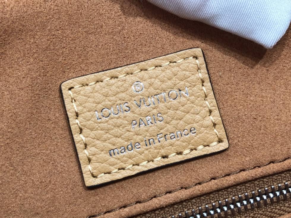 Louis Vuitton Mahina Beaubourg Hobo MM M56073 Replica Tote