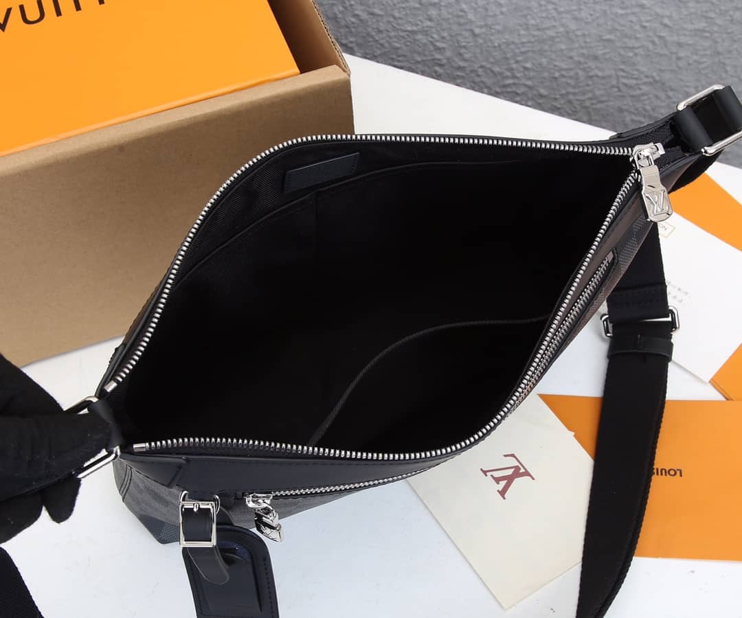 Louis Vuitton Mick PM Replica Crossbody Bag Black N40003