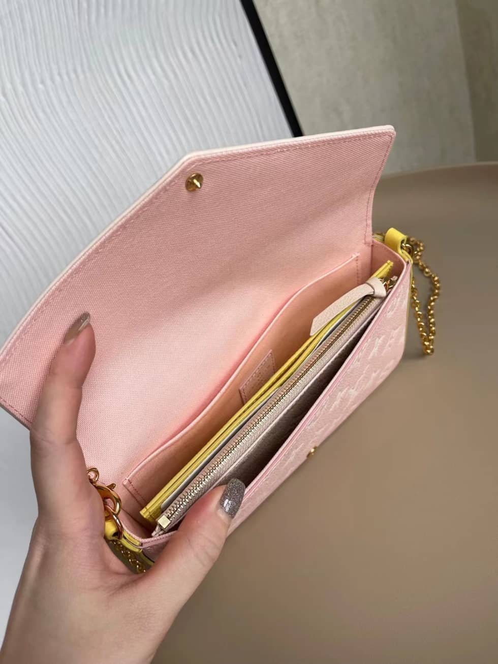 Louis Vuitton Pochette Felicie Monogram Empreinte Pink Beige M81359 Replica