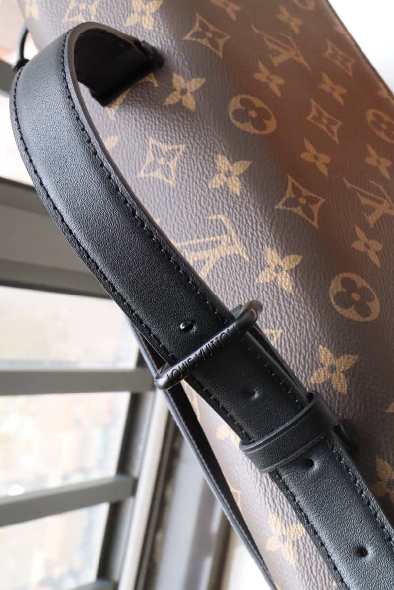 Louis Vuitton Robusto Briefcase Monogram Canvas Taiga Leather Replica Black M30591