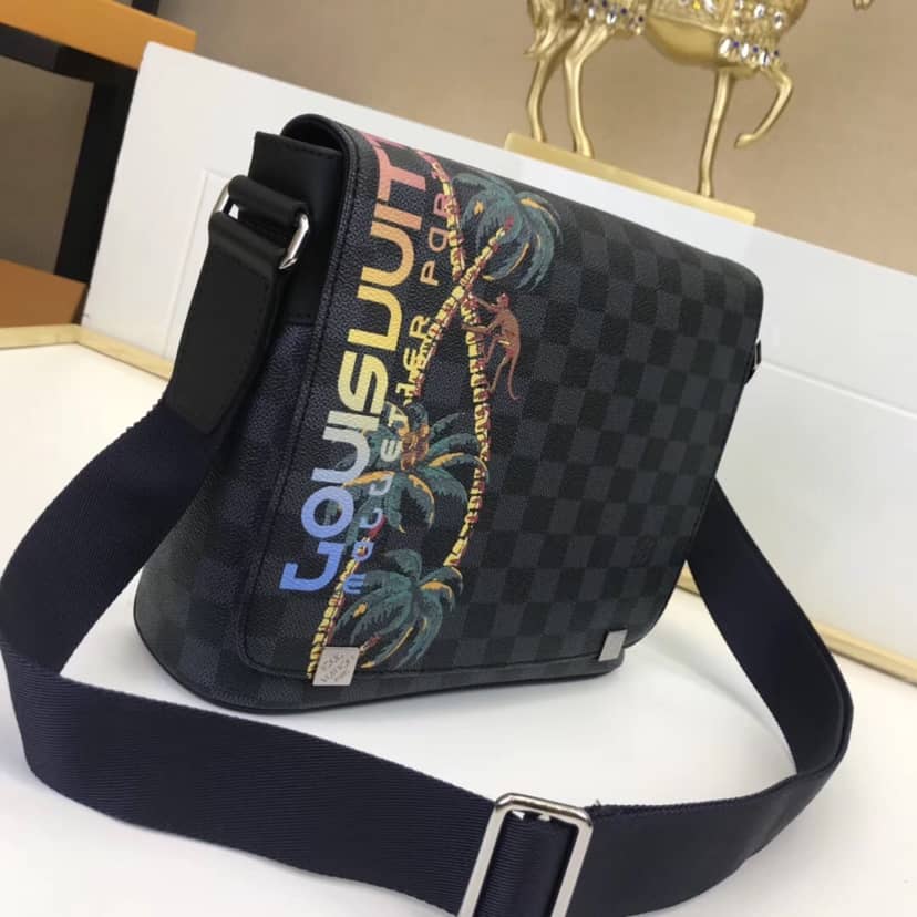 Louis Vuitton District PM Replica Crossbody Bag N50005
