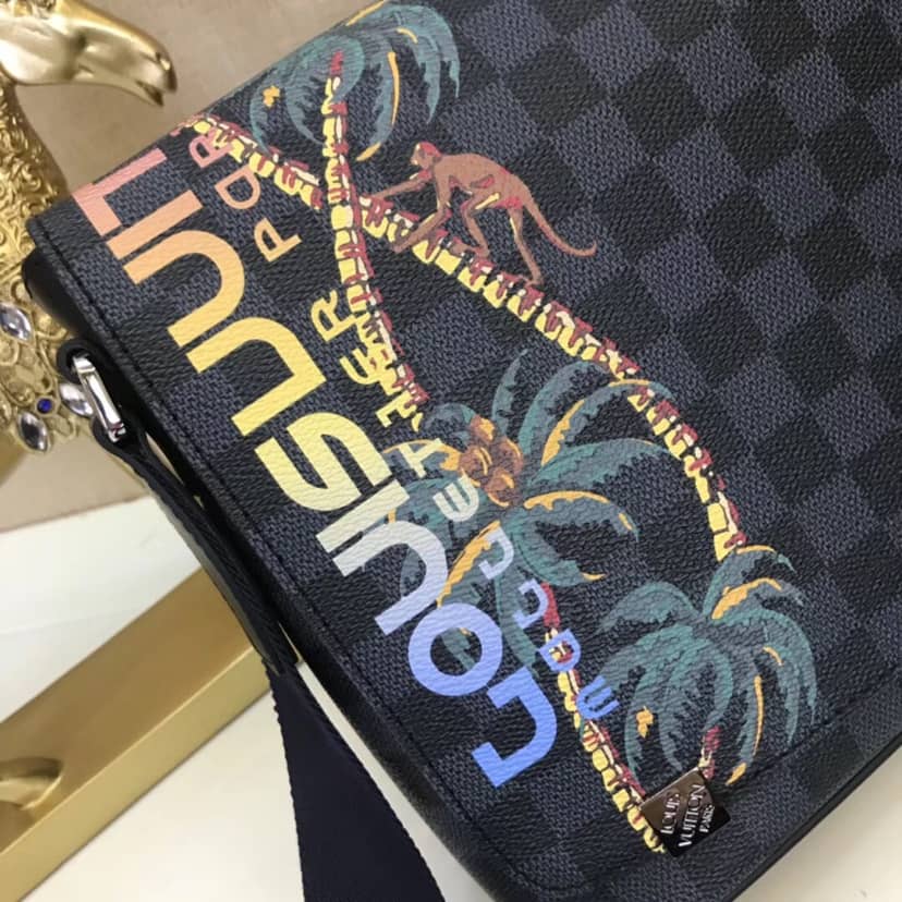 Louis Vuitton District PM Replica Crossbody Bag N50005
