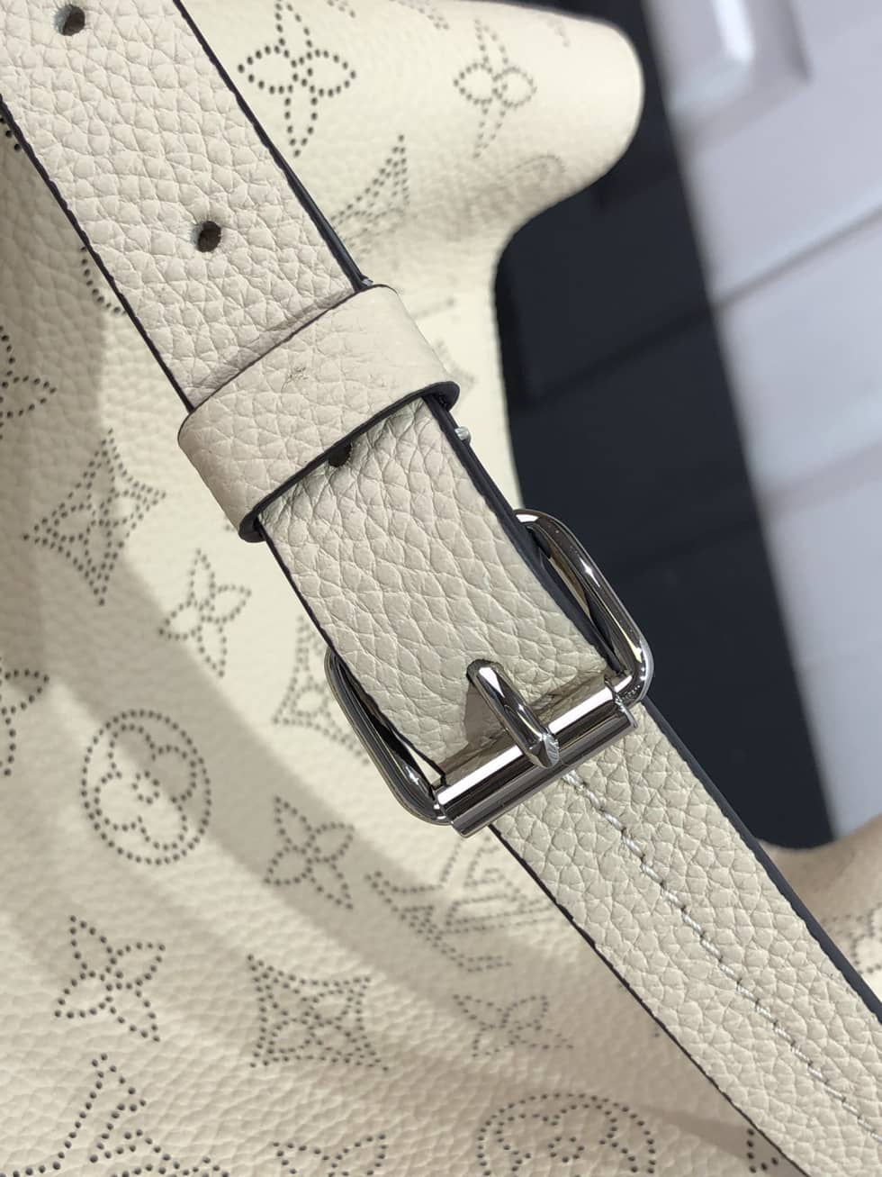 Louis Vuitton Bella Mahina Cream M59203 Replica Tote