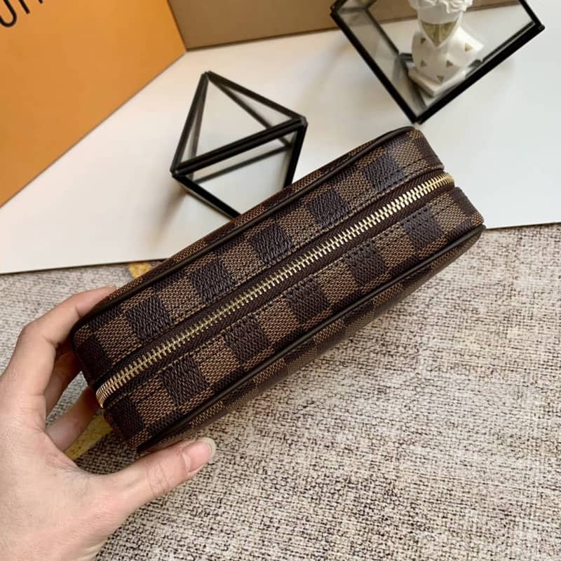 Louis Vuitton Toiletry Trousse Damier Pouch PM Replica N47522