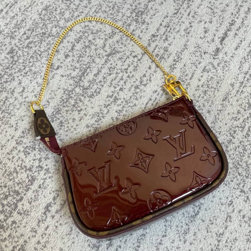 Louis Vuitton Pochette Dupe  Monogram Vernis Accessories Pouch Purple M58009