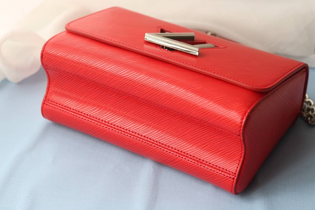 Louis Vuitton Twist Bag Red Replica M50281