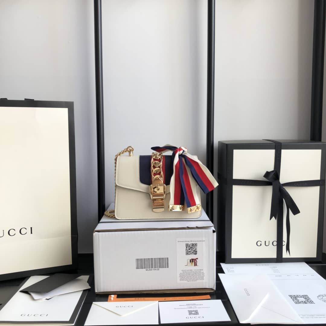 Gucci Sylvie Leather Mini Chain Shoulder Bag Replica White 431666