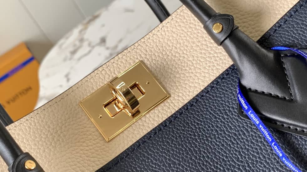 Louis Vuitton On My Side MM Noir M53823 Replica Shoulder Bag