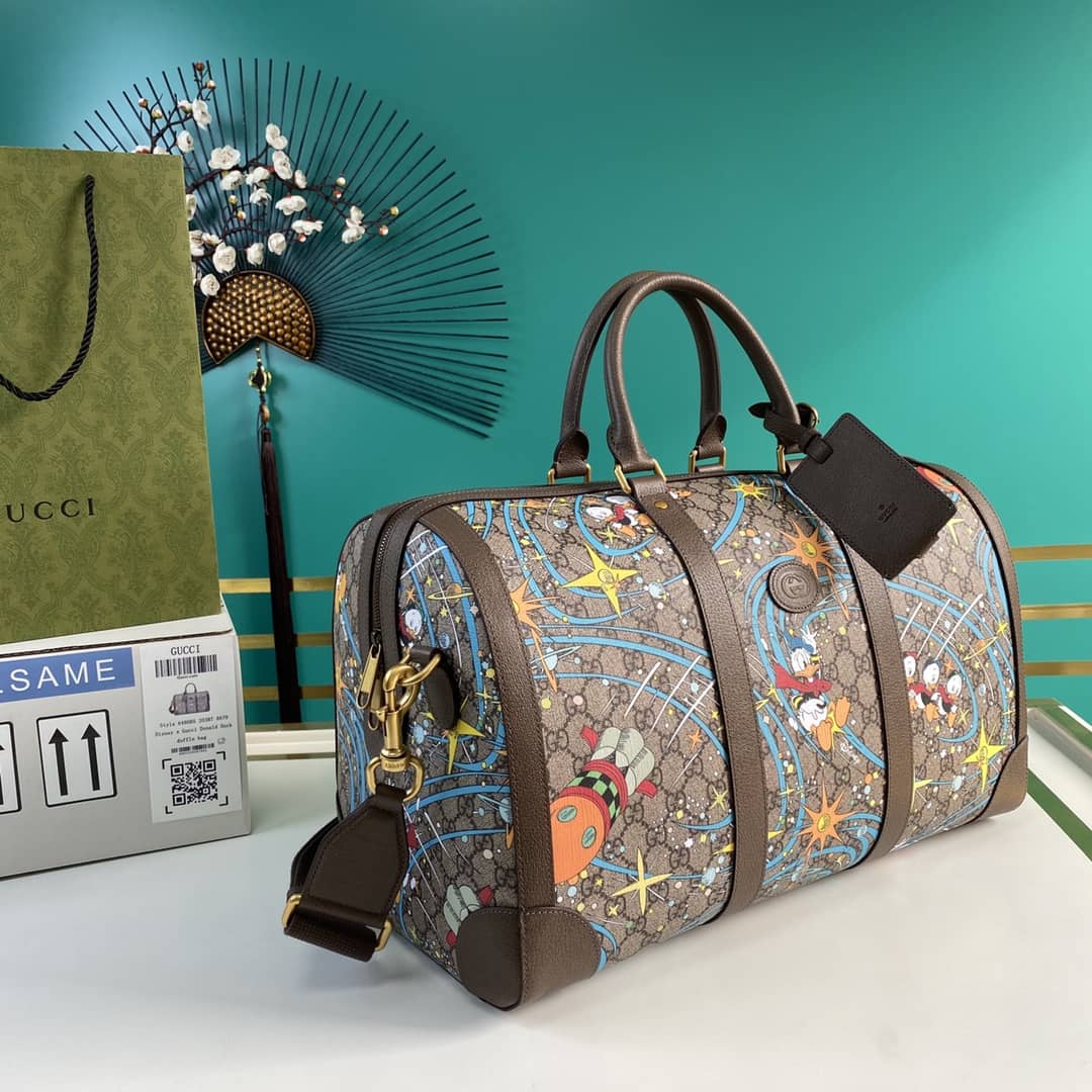 Gucci x Disney Donald Duck Duffle Bag Replica 648085(Cola)