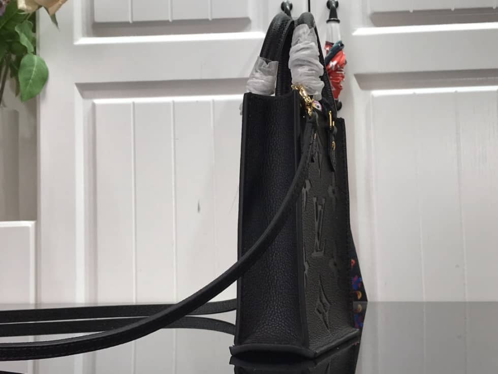 Louis Vuitton Monogram Petit Sac Plat M69442 Replica Shoulder Bag