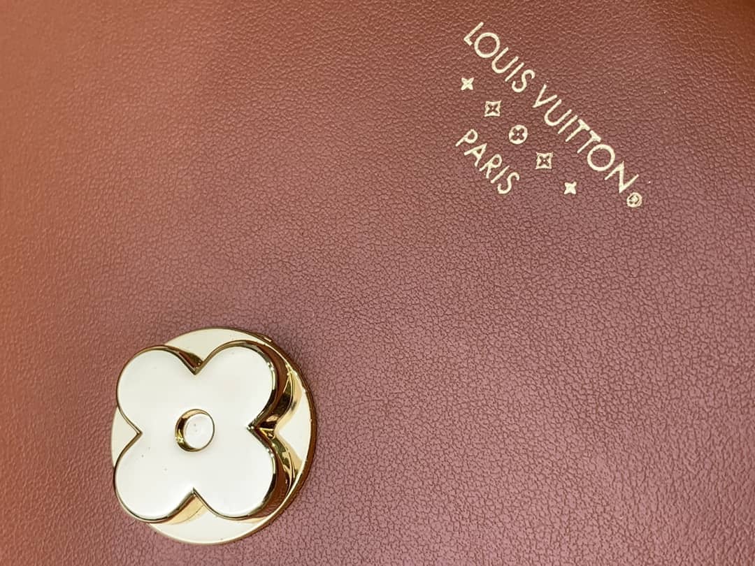 Louis Vuitton Pont 9 Soft Calfskin Leather Red M55948 Replica Crossbody Bag