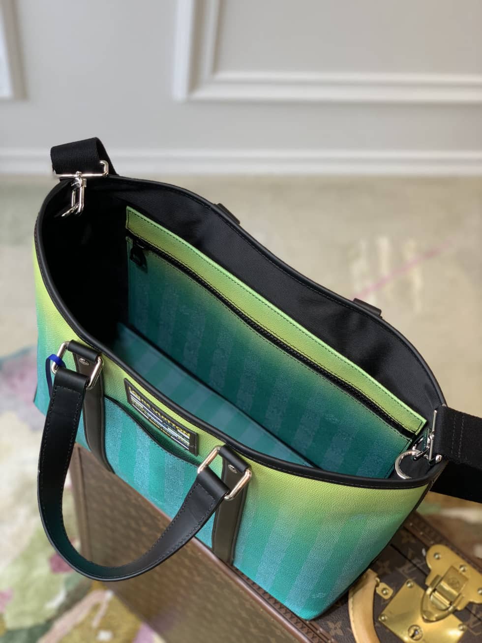 LV Tote Dupe Wkd PM Gradient Green M59919 Replica Tote