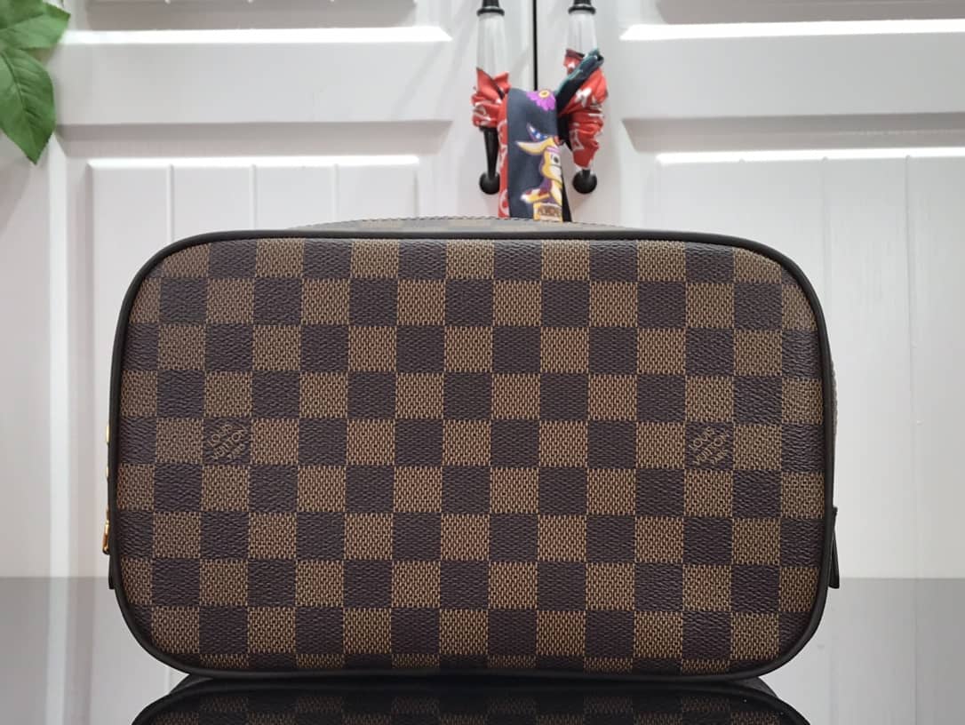 Louis Vuitton Damier Ebene Toiletry Pouch