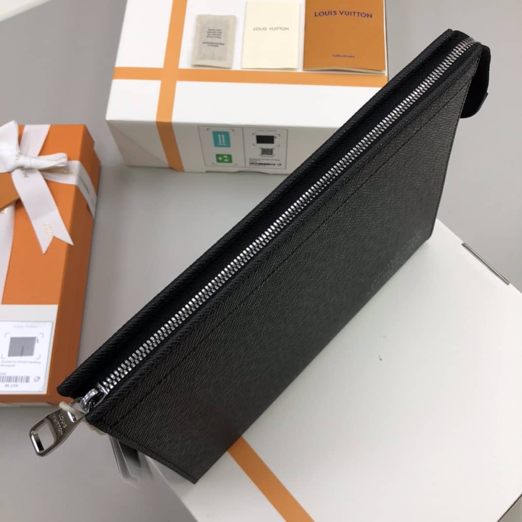 Louis Vuitton Pochette Voyage MM Replica Clutch Black M30395
