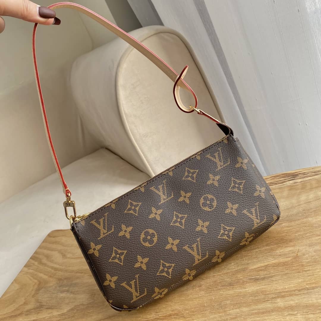 Louis Vuitton Pochette Dupe Monogram Accessoires Pouch M51980
