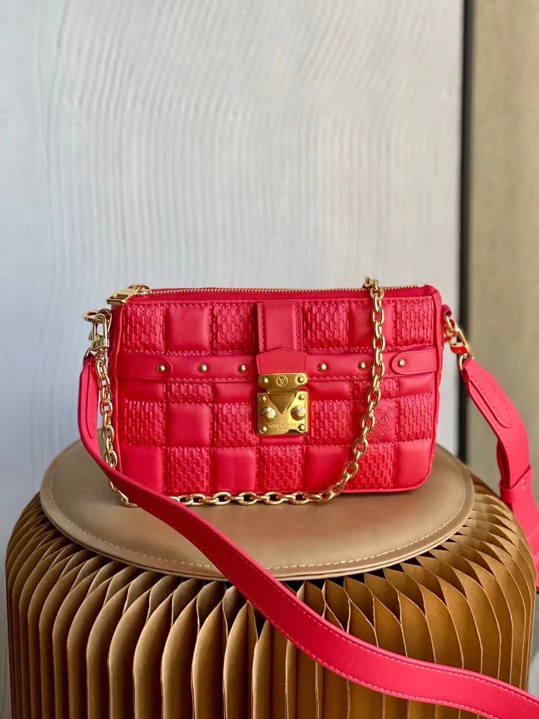 Louis Vuitton Pochette Troca Red M59049 Replica Crossbody Bag