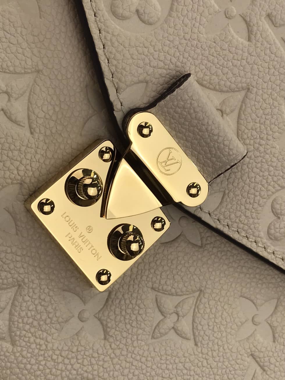 Louis Vuitton Pochette Metis Marine Leather White M44071 Replica Shoulder Bag