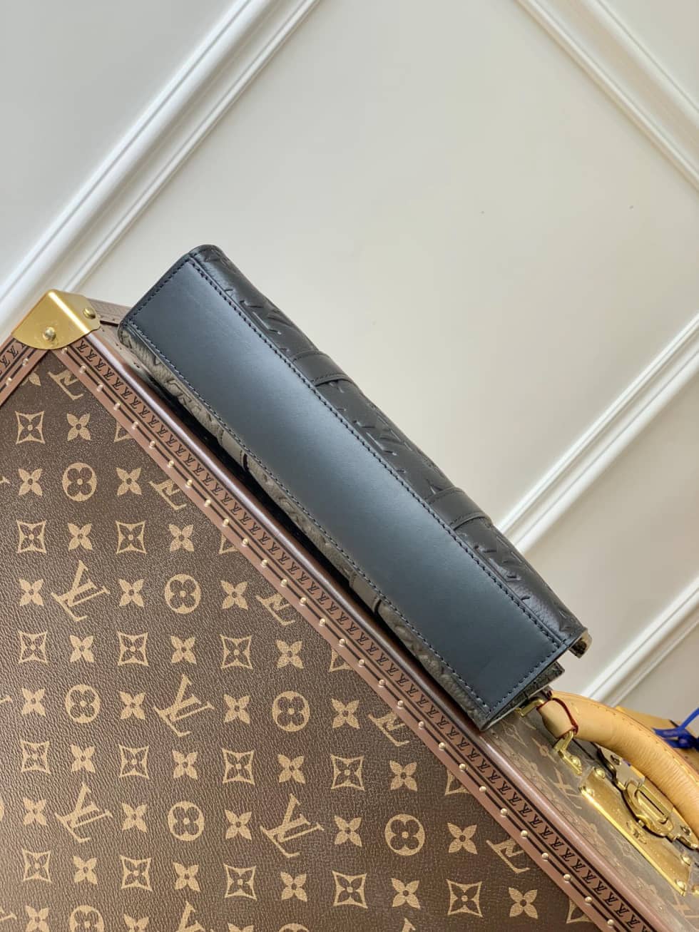 Louis Vuitton Sac Plat Cross Taurillon Monogram M59960 Replica Shoulder Bag