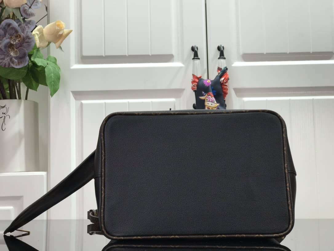 Louis Vuitton Noe Bucket Shoulder Diagonal Replica Bag M56963