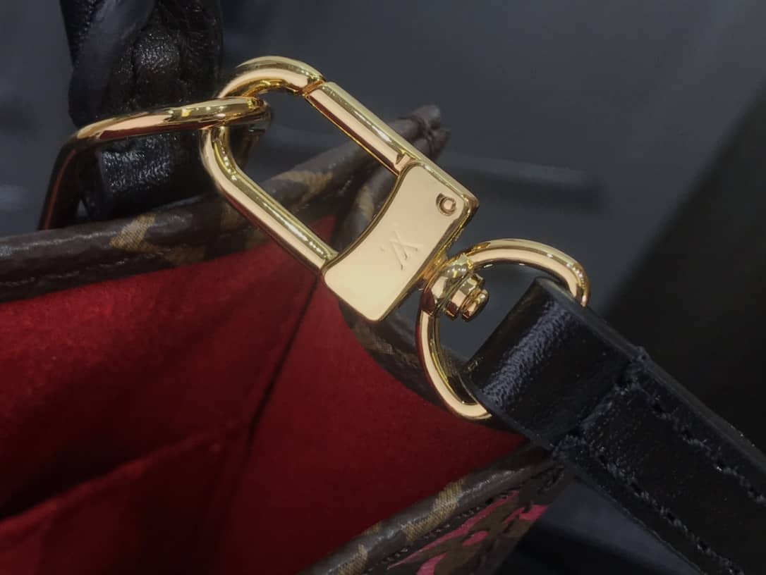 Louis Vuitton Monogram Petit Sac Plat 2Way Replica Shoulder Bag M69442