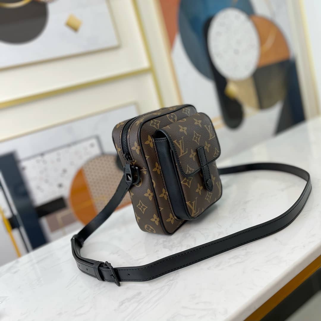 Louis Vuitton Virgil Abloh Christopher Wearable Replica Wallet M69404