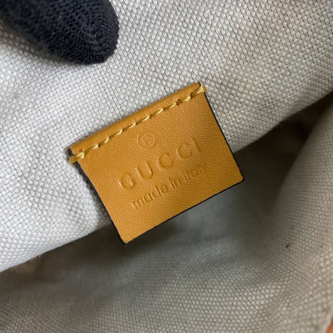 Gucci GG Embossed Belt Bag Replica 658582