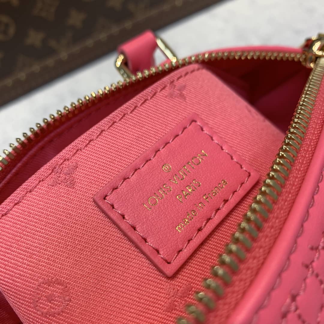 Louis Vuitton Papillon BB Dragon Fruit Pink M59826 Replica Shoulder Bag