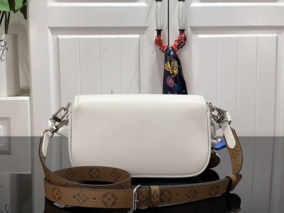 Louis Vuitton Swing Handbag White M20393 Replica Shoulder Bag