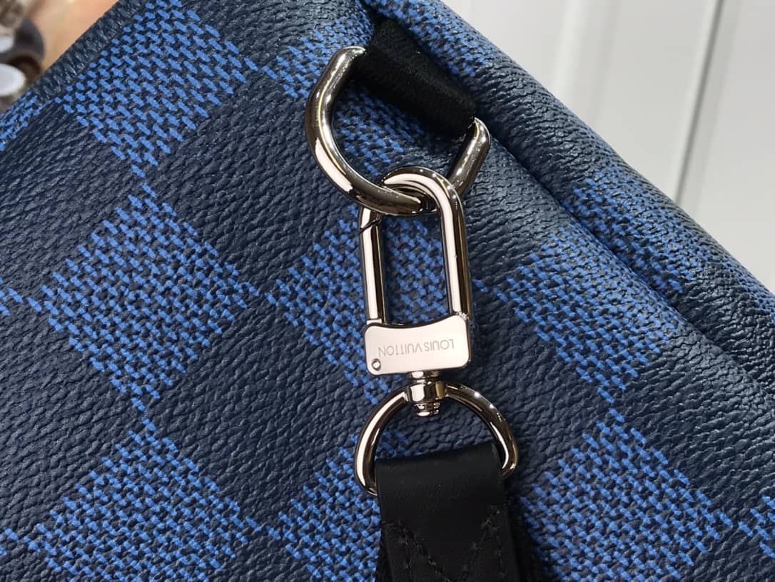 Louis Vuitton Damier Infini Avenue Slingbag Replica N50038