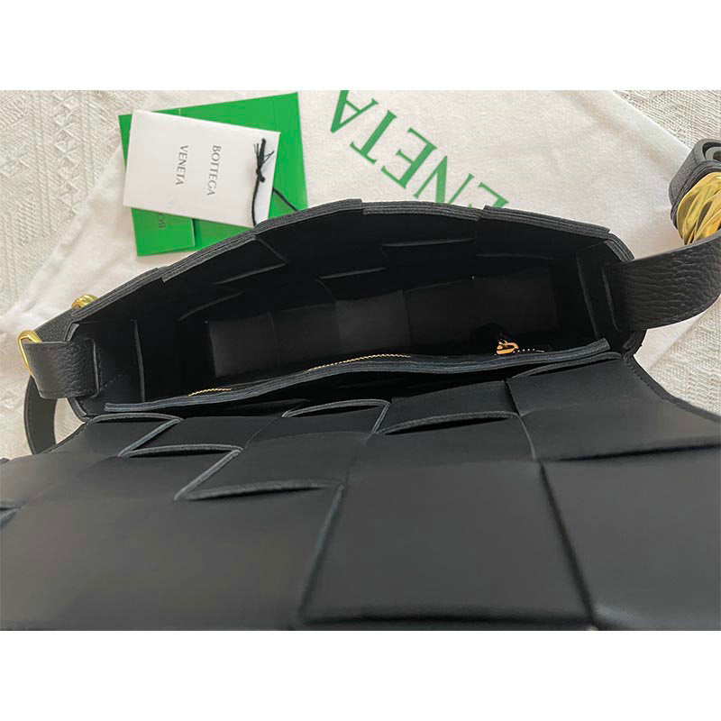 Bottega Veneta Bag Dupe 2108SF0181