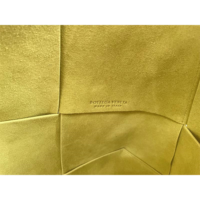 Bottega Veneta Bag Dupe 2108SF0156