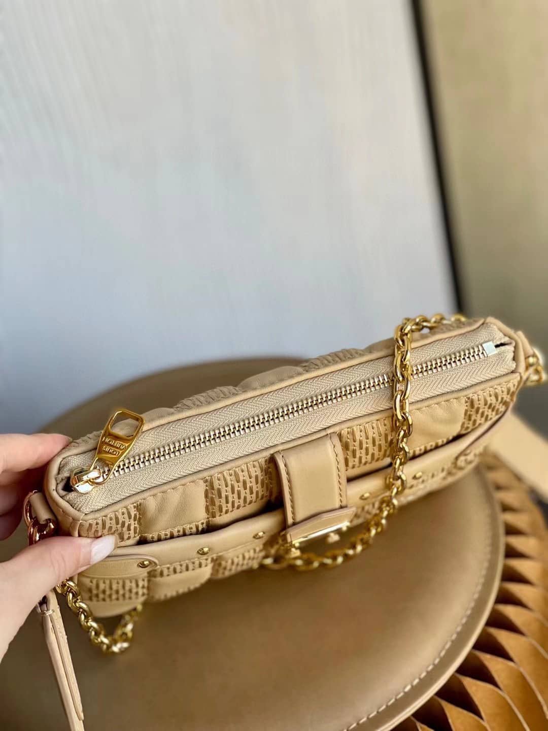 Louis Vuitton Pochette Troca Beige M59048 Replica Crossbody Bag