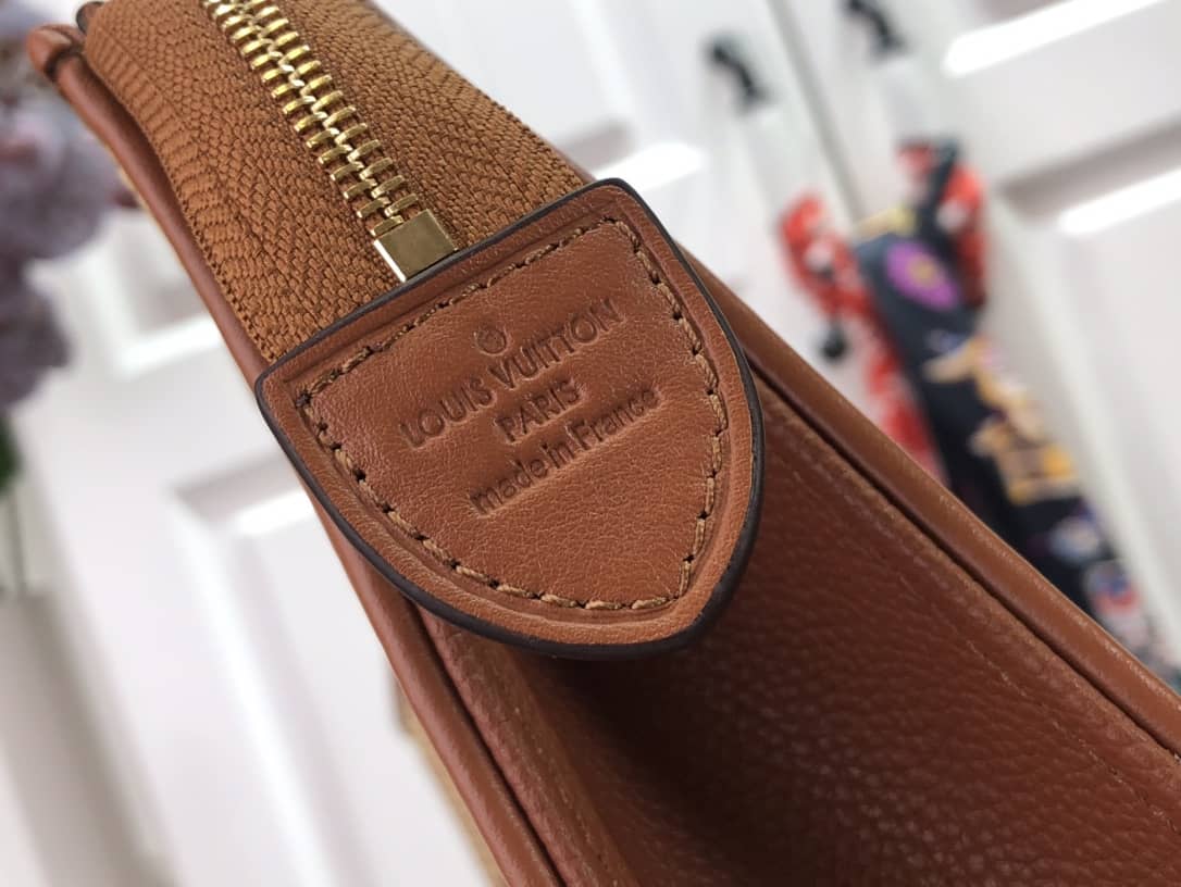 Louis Vuitton Monogram Giant Raffia Toiletry 26 Cosmetic Bag