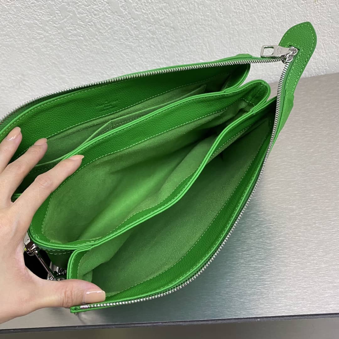 Cheap Louis Vuitton Chain Clutch Bag Green Online