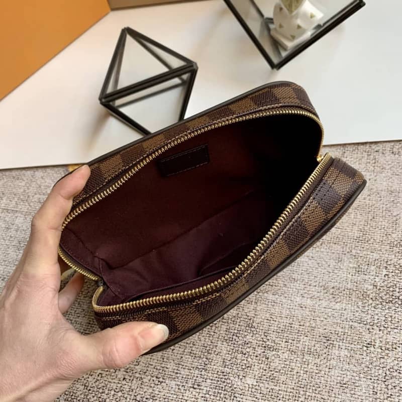 Louis Vuitton Toiletry Trousse Damier Pouch PM Replica N47522
