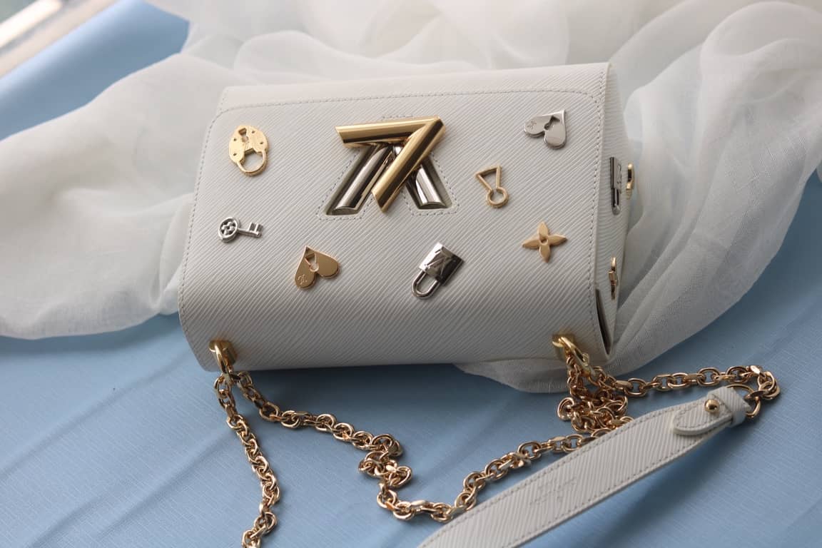 Louis Vuitton Twist Epi Handbag Replica
