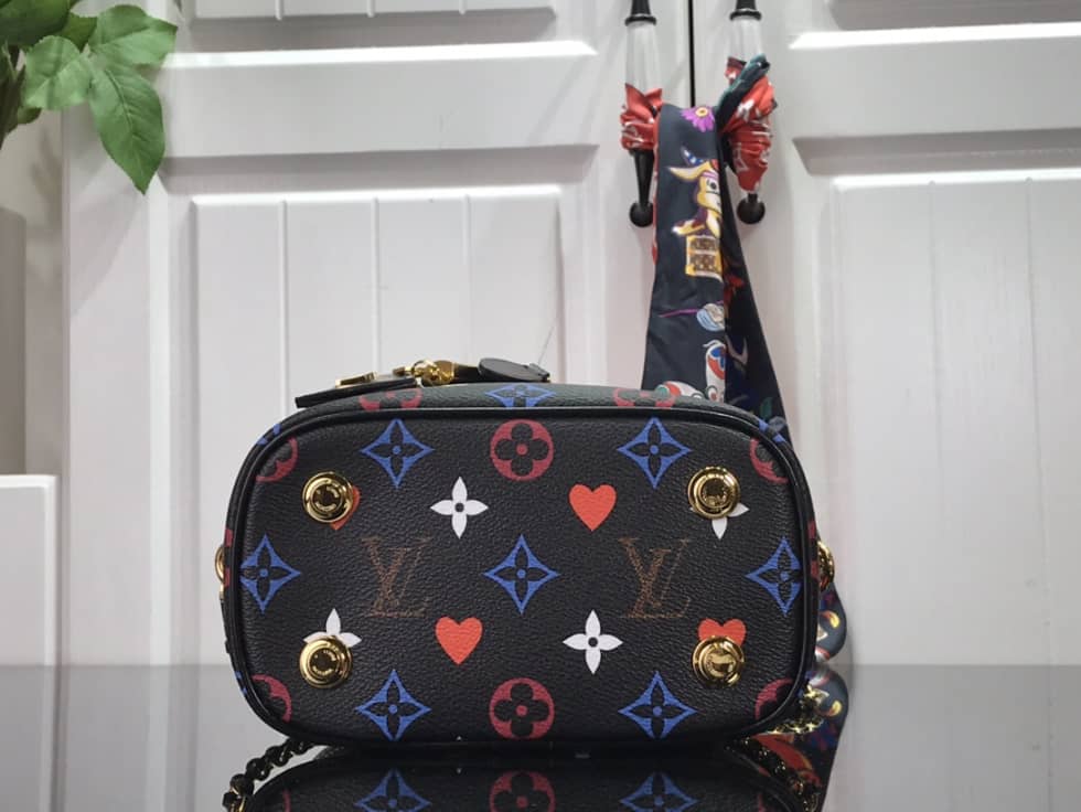 Louis Vuitton Game On Vanity PM M57482 Replica