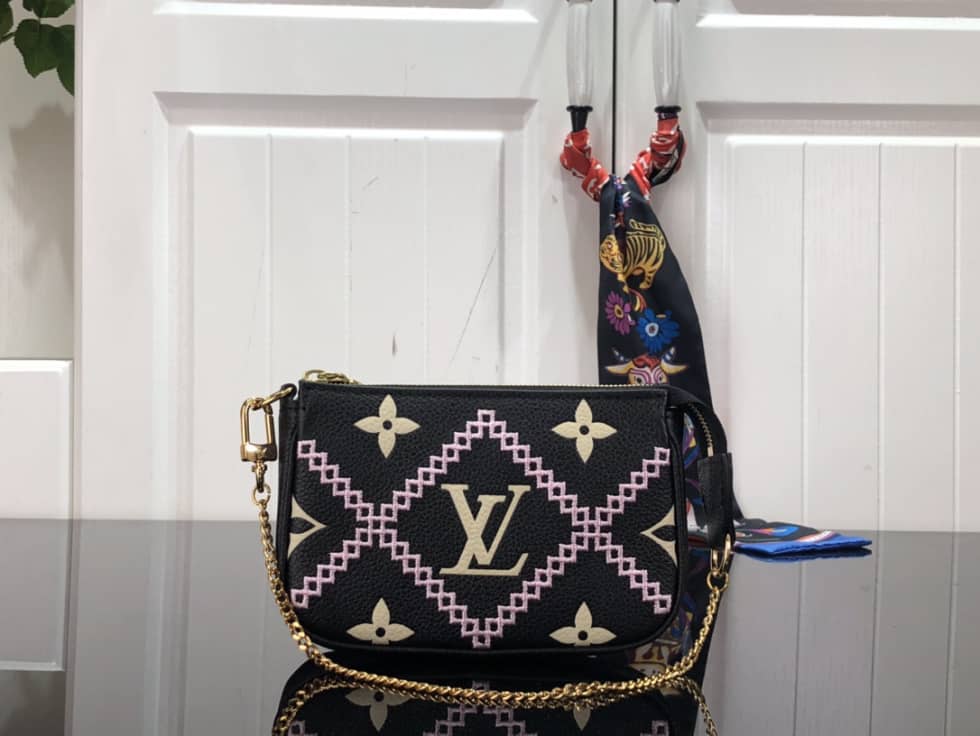 Louis Vuitton Mini Pochette Accessoires Empreinte Broderies Black M81140 Replica