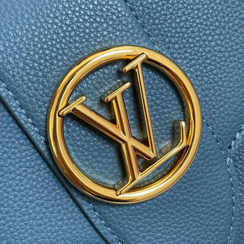 Louis Vuitton Pont 9 Soft PM Replica Bag M58964
