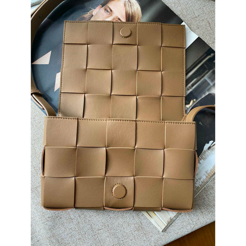 Bottega Veneta Bag Dupe 2108SF0251