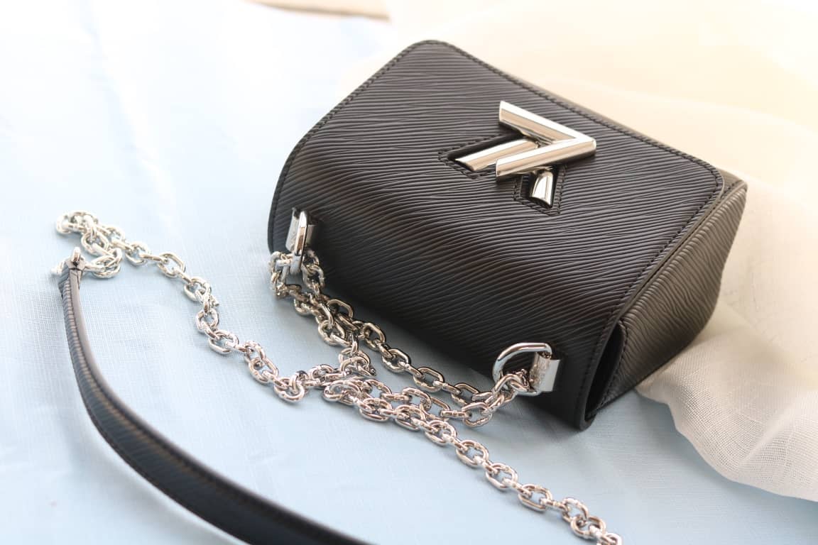 Louis Vuitton Replica Twist MM Epi Leather Bag Black