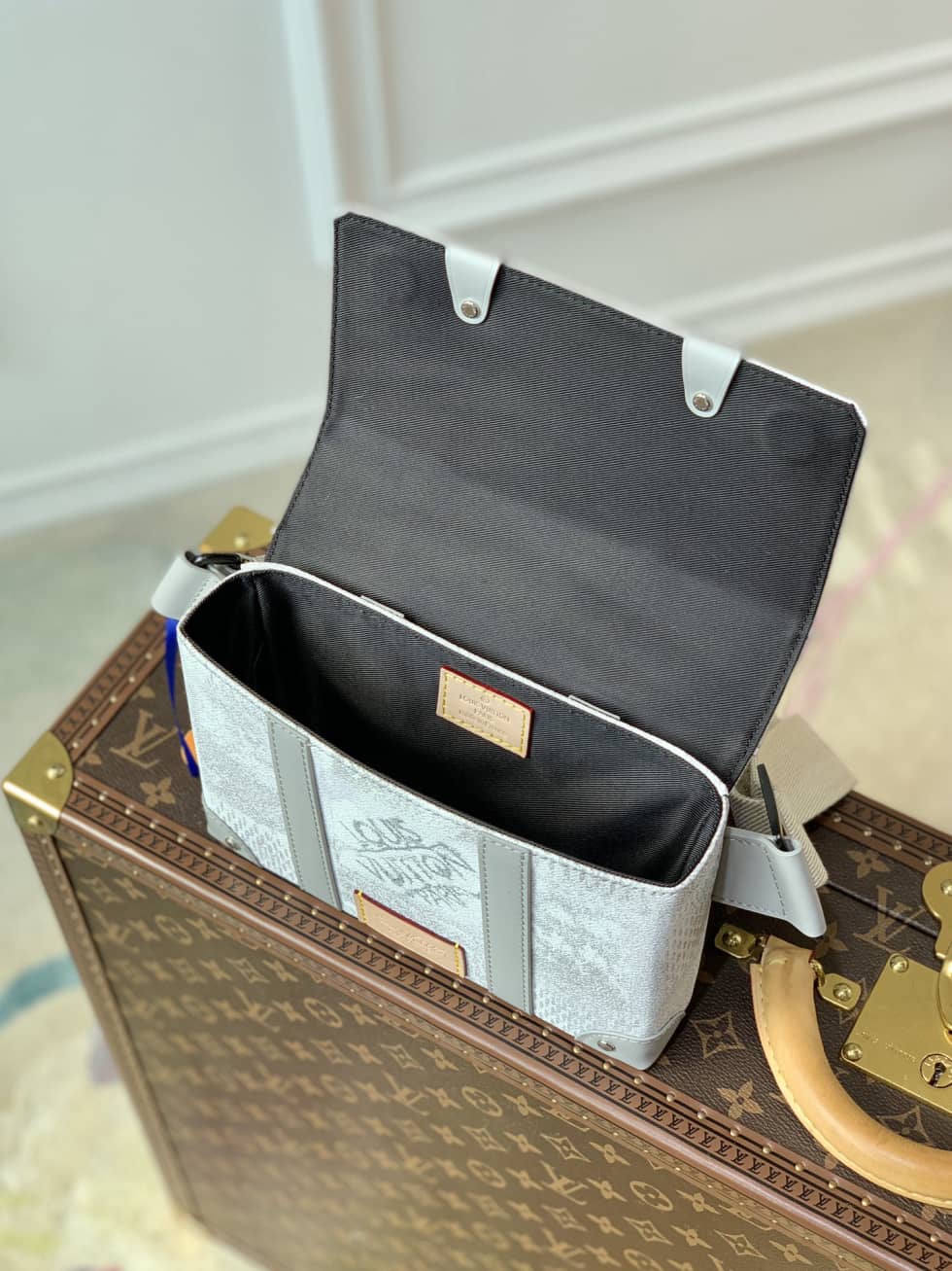 Louis Vuitton Trunk Slingbag Damier Salt Marine N50061 Replica Shoulder Bag