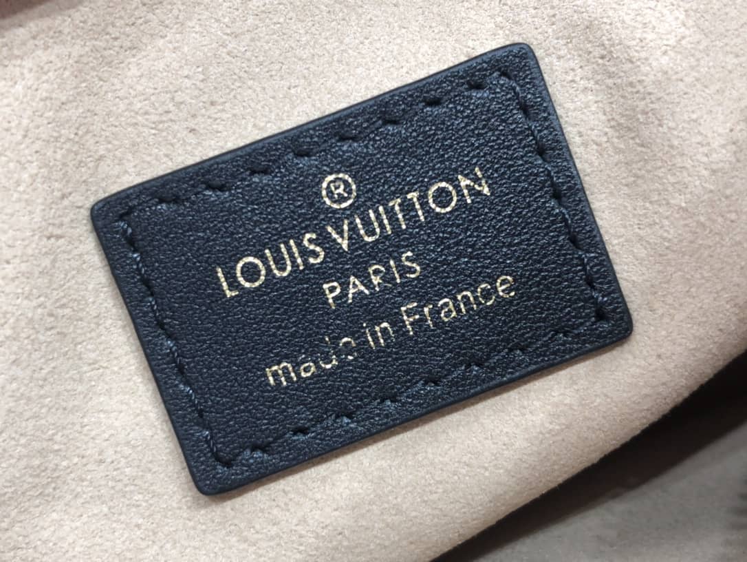 Louis Vuitton Pochette Troca Replica Shoulder Bag Black M59046