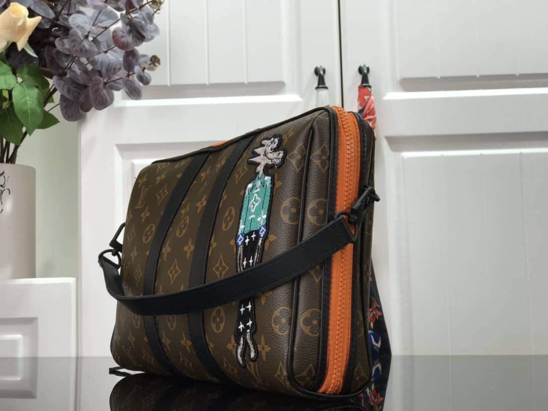 Louis Vuitton Monogram Keepall Pouch 2way Clutch Replica M80130